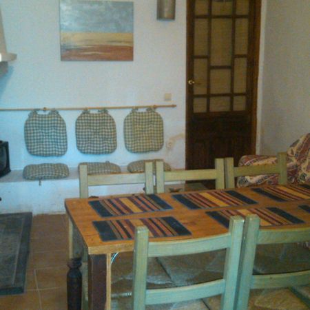 Casa Rural La Navarra Вильярробледо Экстерьер фото