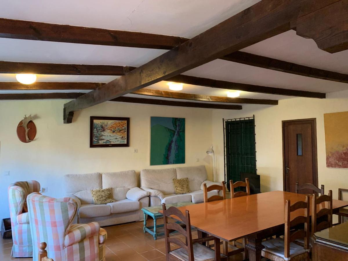 Casa Rural La Navarra Вильярробледо Экстерьер фото